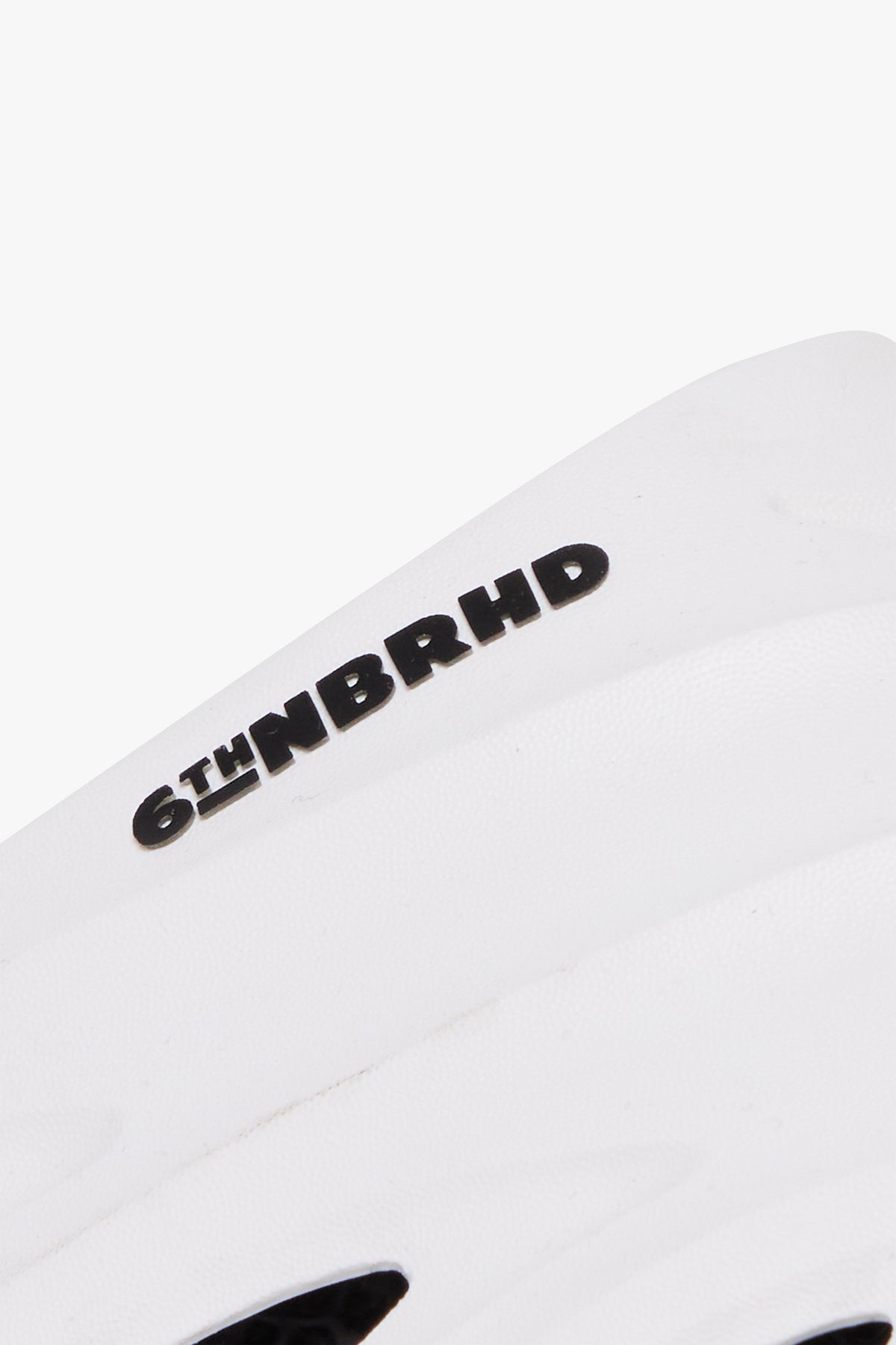6thNBRHD SLIDE "ESNTL 2.0" WHITE