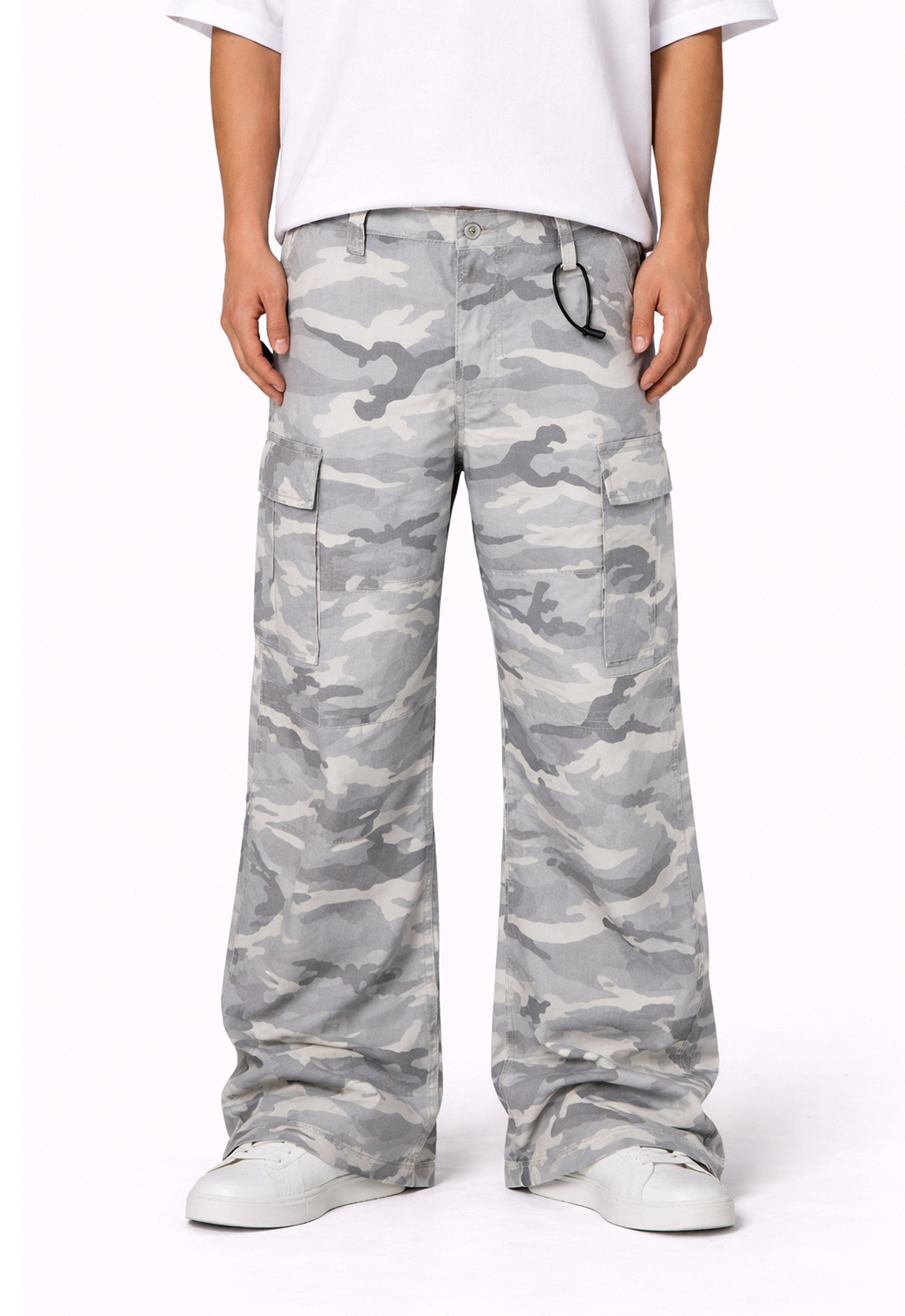 SNOW CAMO CARGO PANTS