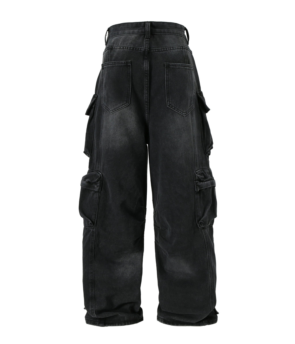 NOIR DISTRESSED CARGO DENIM